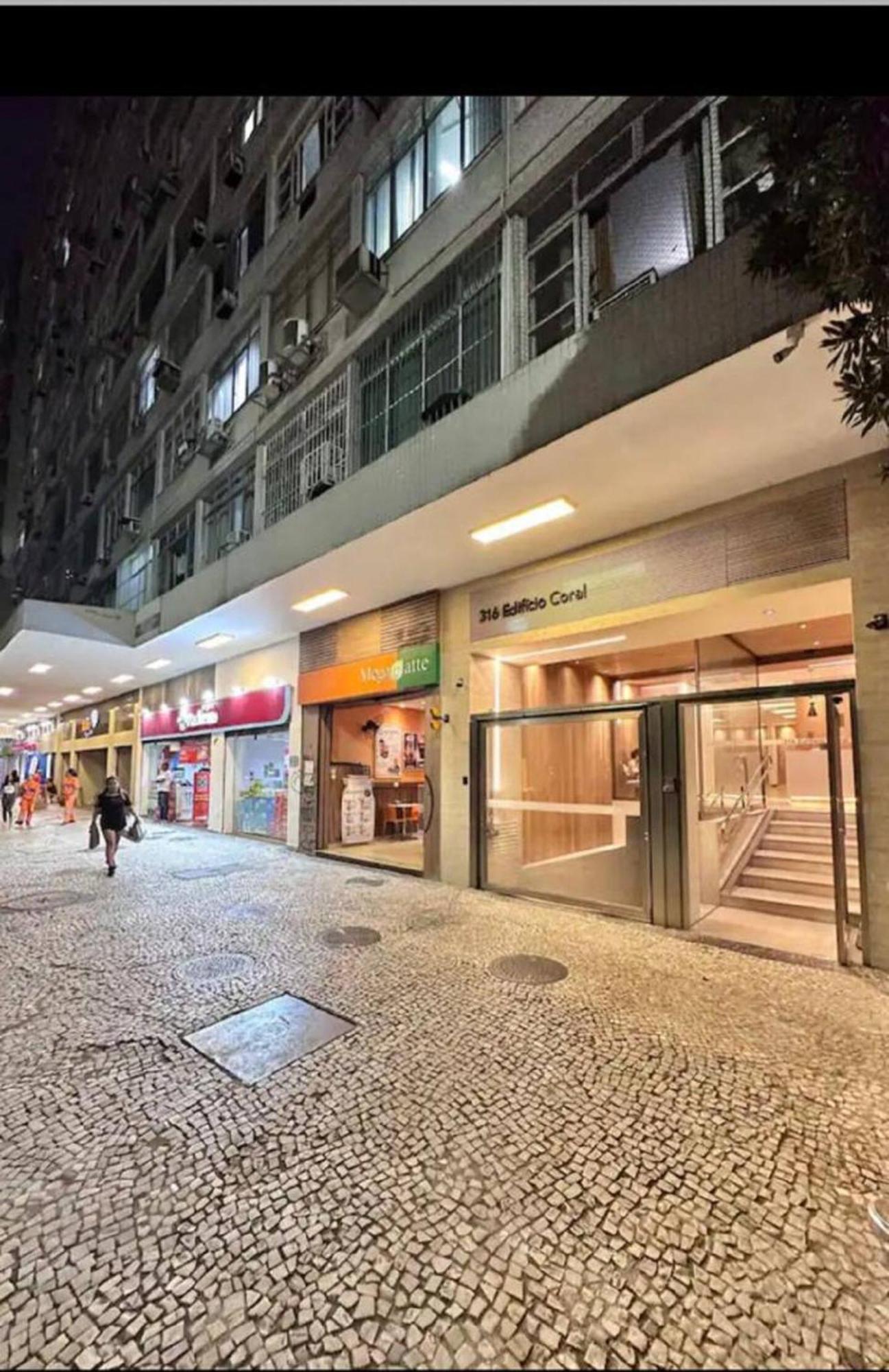 Bem Localizado Em De Botafogo, Próximo Ao Shopping E Metrô - Wi-fi 250 Mb Appartement